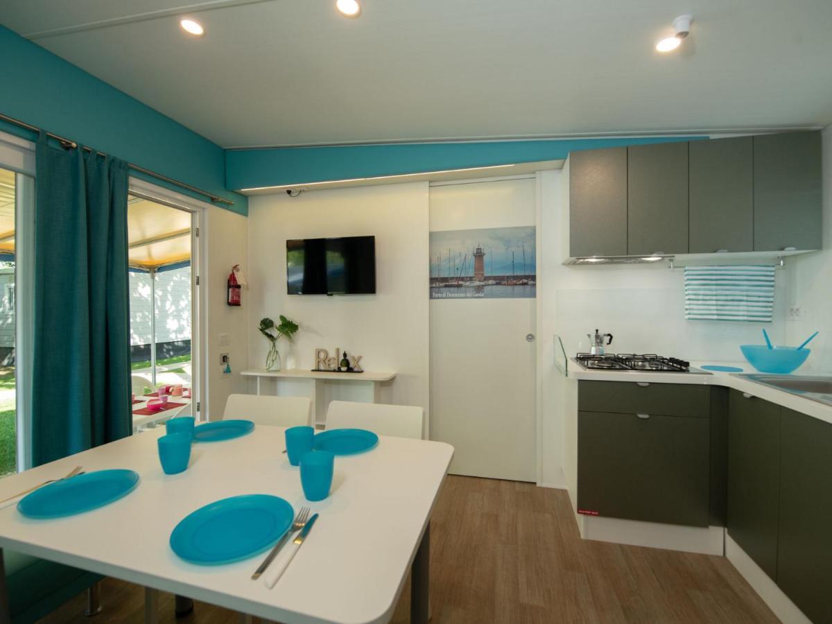 Holiday Home Garda Blue By Interhome Rivoltella del Garda Eksteriør billede