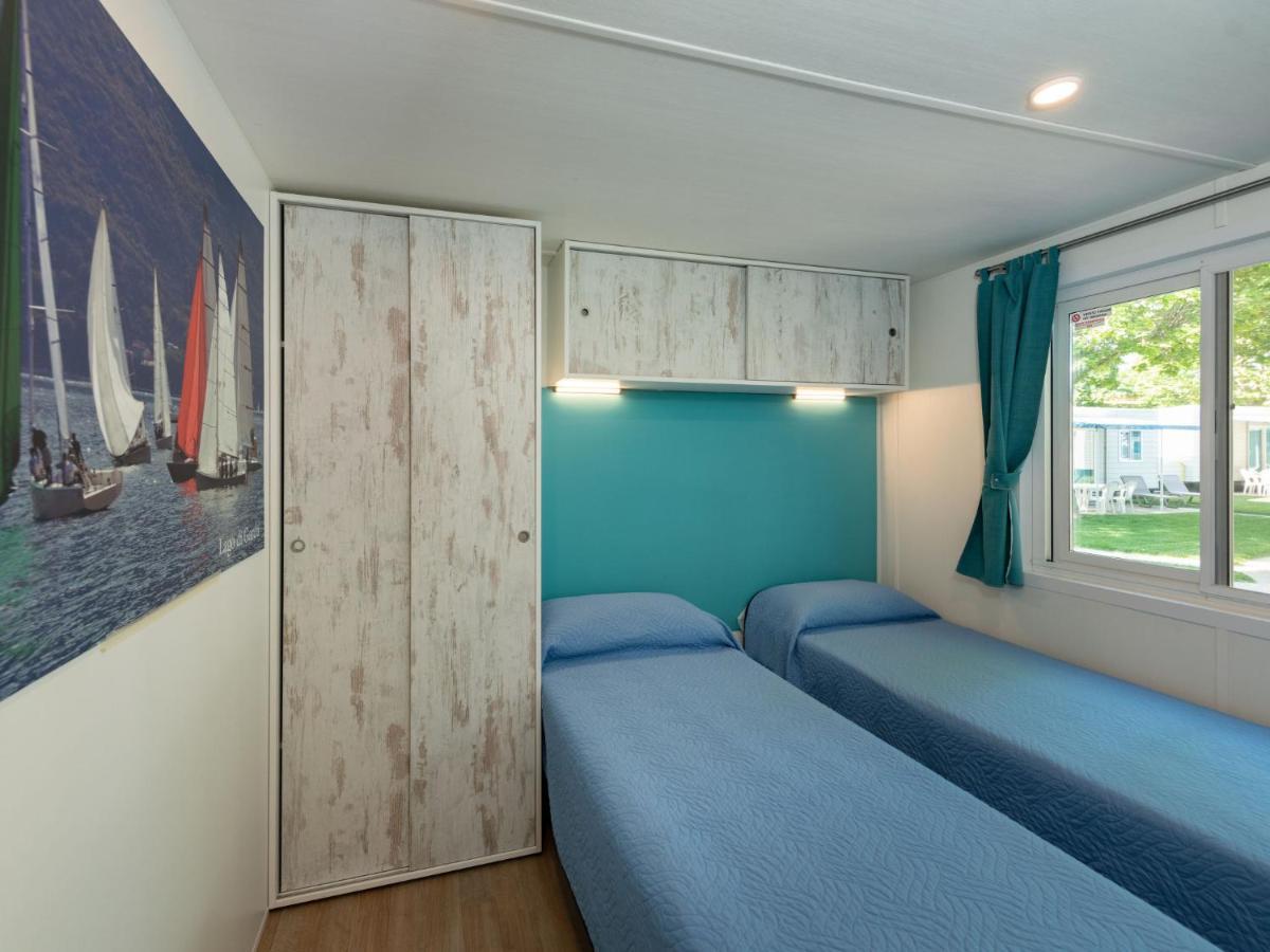 Holiday Home Garda Blue By Interhome Rivoltella del Garda Eksteriør billede